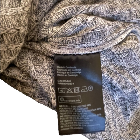 Jrs size small tunic sweater - Picture 4 of 4